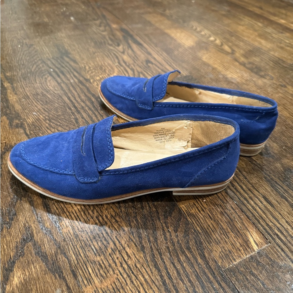 Dark Blue NINE WEST Genuine Suede Loafers, Women’s size 6